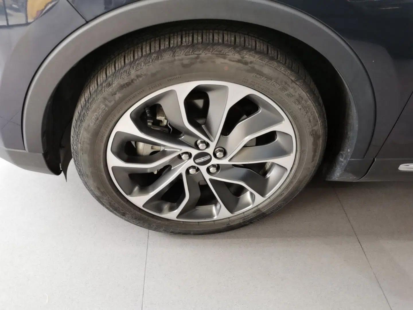 Lincoln Nautilus 2021 2.0T Four-Wheel Drive Luxury Edition — миниатюра 10