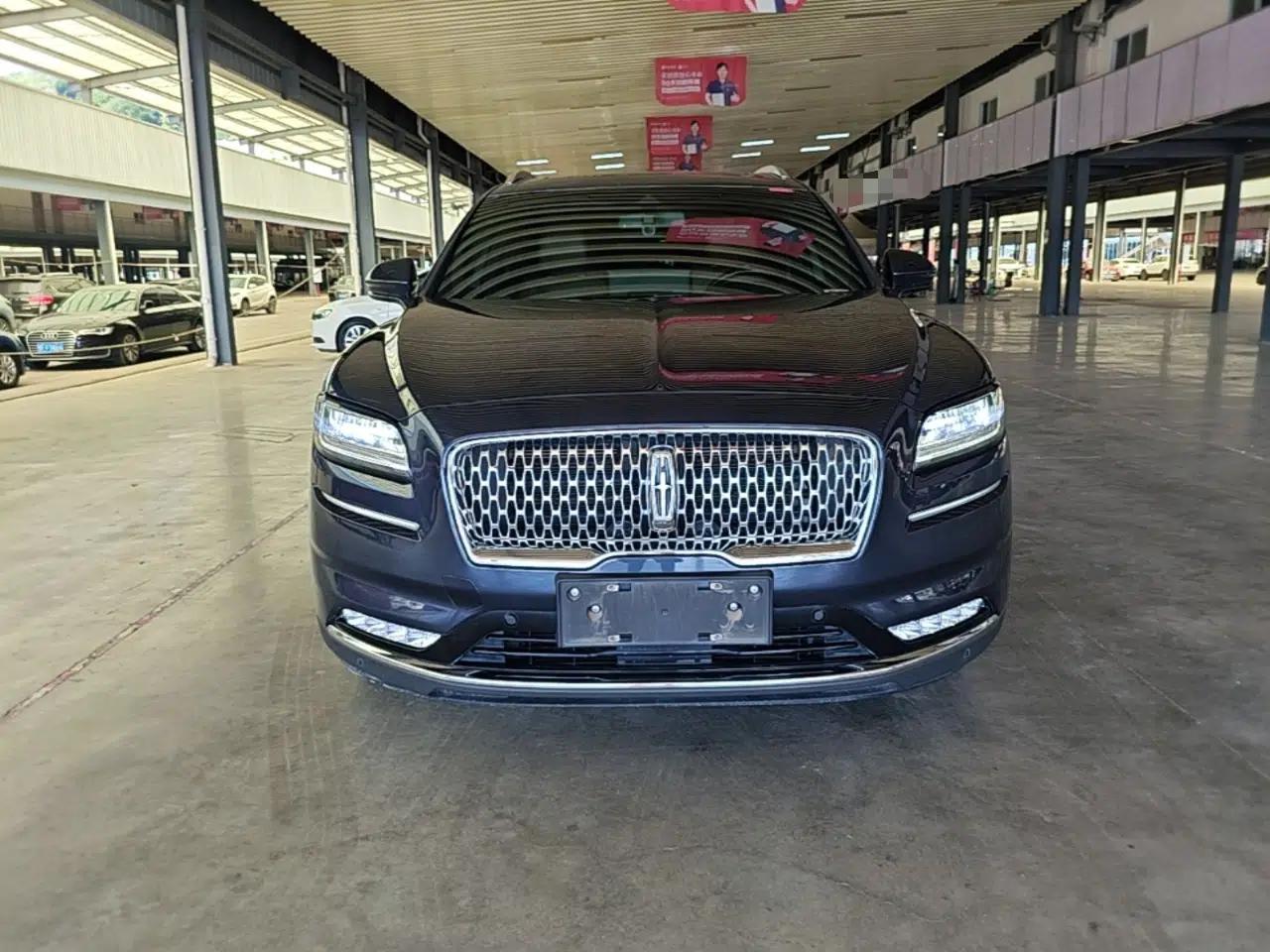 Lincoln Nautilus 2021 2.0T Four-Wheel Drive Luxury Edition — миниатюра 2