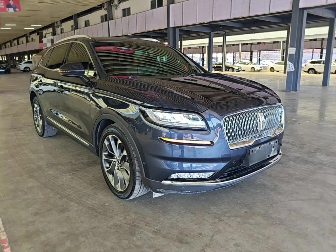 Lincoln Nautilus 2021 2.0T Four-Wheel Drive Luxury Edition — миниатюра 3