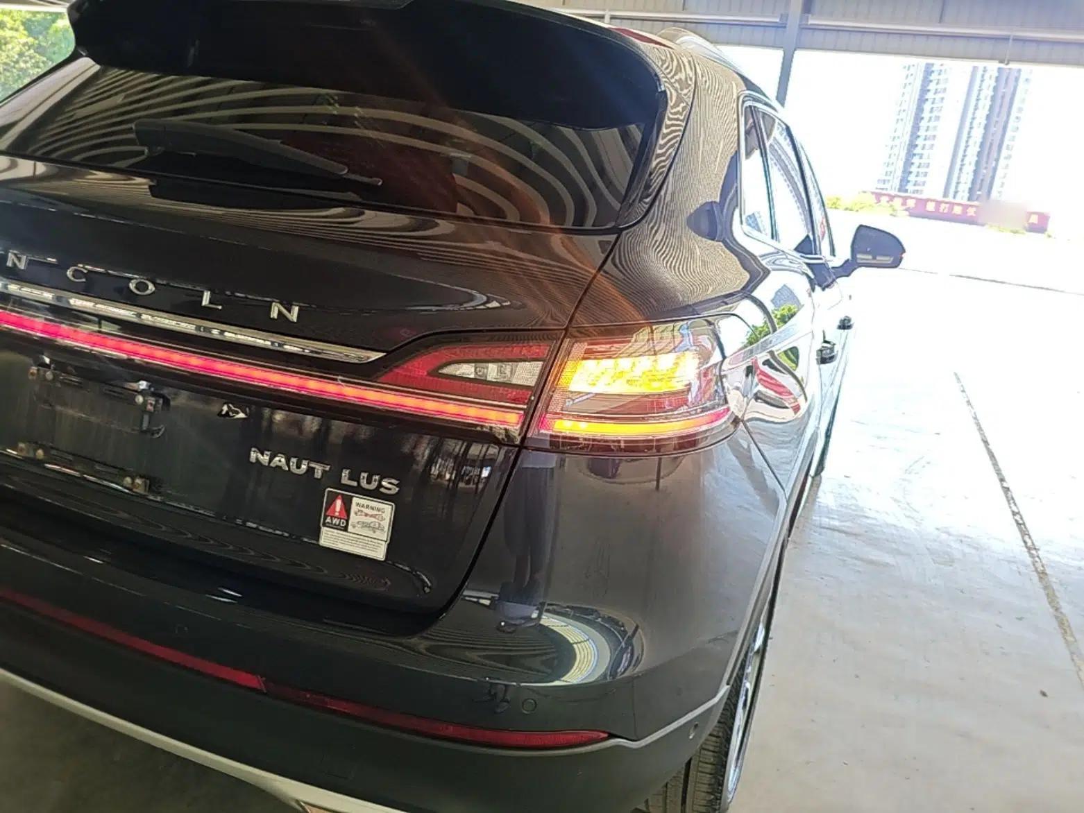 Lincoln Nautilus 2021 2.0T Four-Wheel Drive Luxury Edition — миниатюра 9