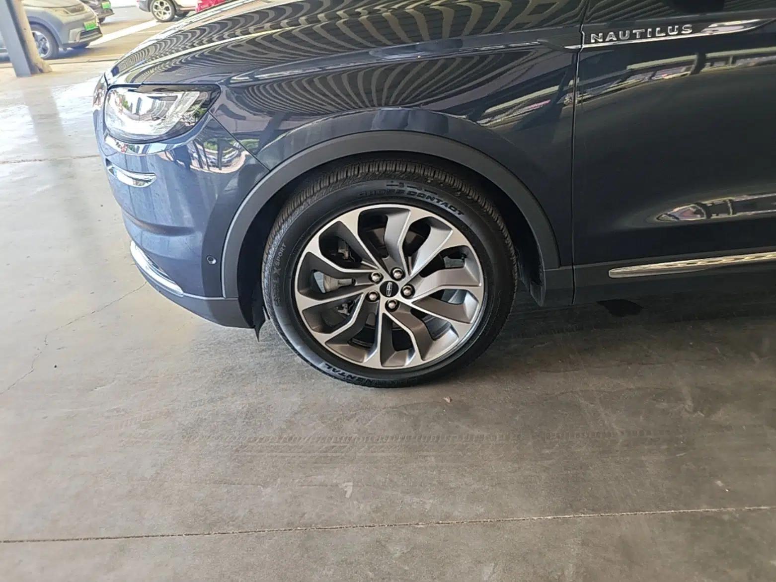 Lincoln Nautilus 2021 2.0T Four-Wheel Drive Luxury Edition — миниатюра 10