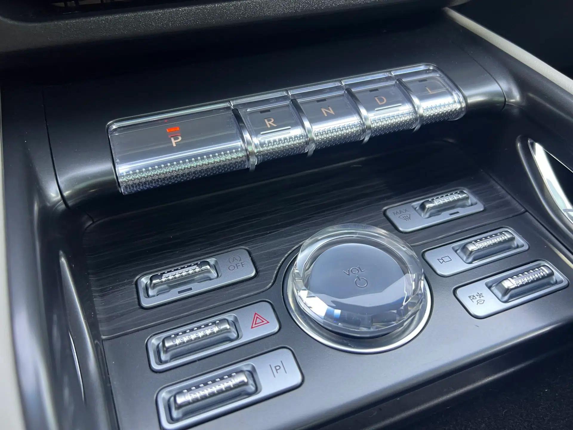 Lincoln Nautilus 2023 2.0T Four-Wheel Drive Luxury Edition — миниатюра 14