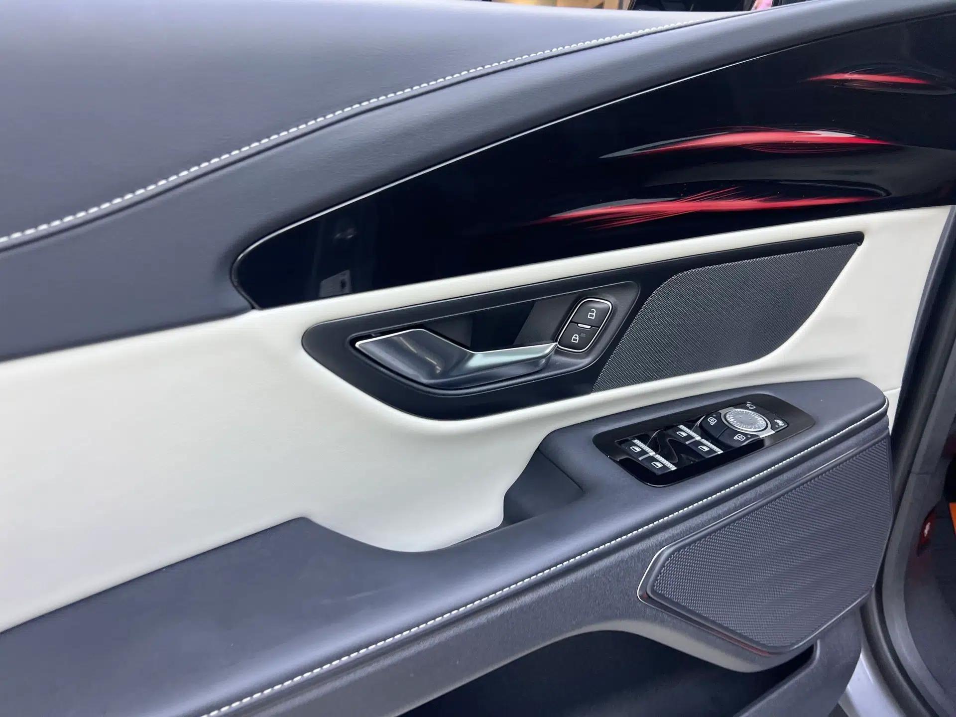 Lincoln Nautilus 2023 2.0T Four-Wheel Drive Luxury Edition — миниатюра 21