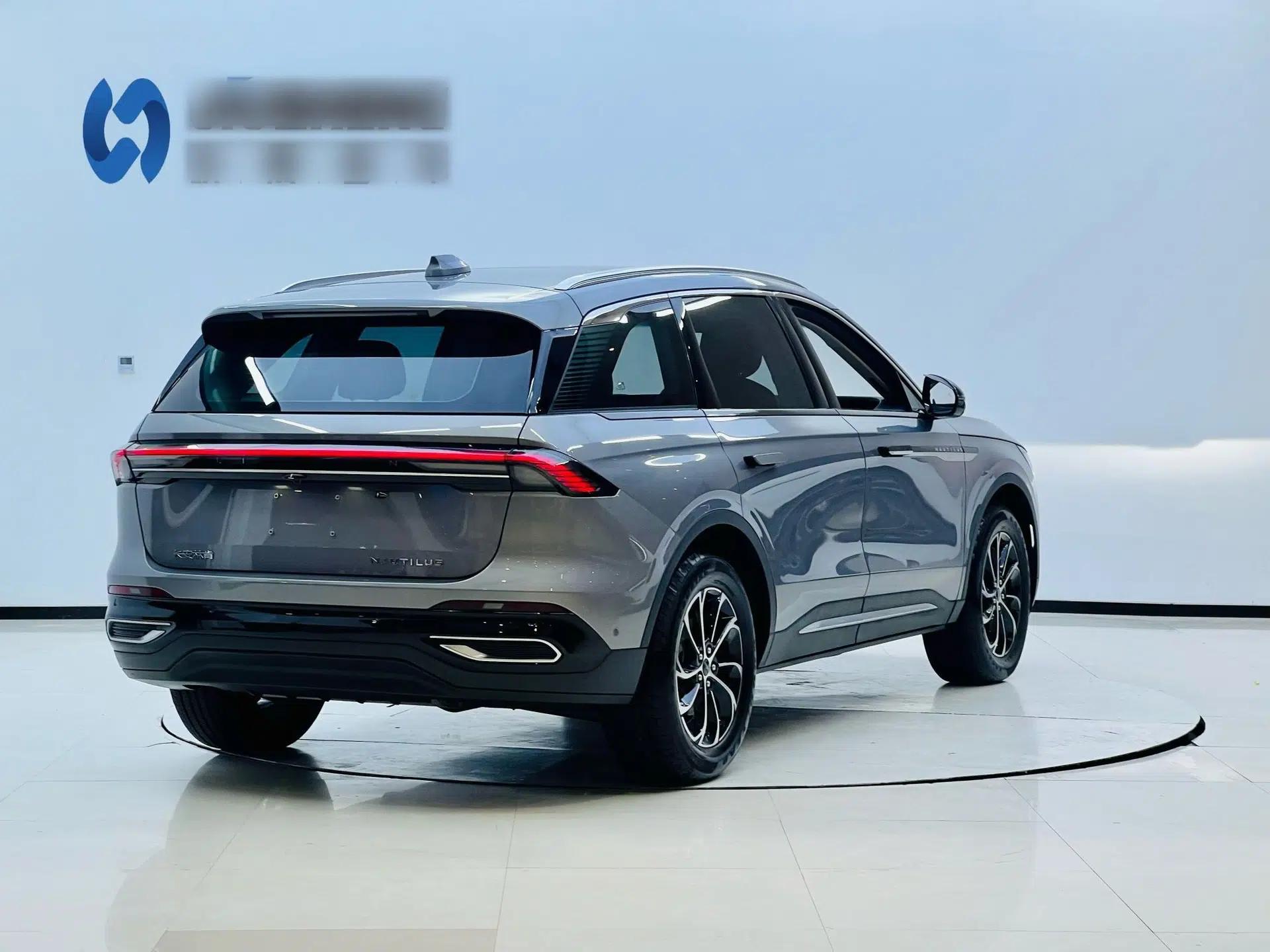 Lincoln Nautilus 2023 2.0T Four-Wheel Drive Luxury Edition — миниатюра 6
