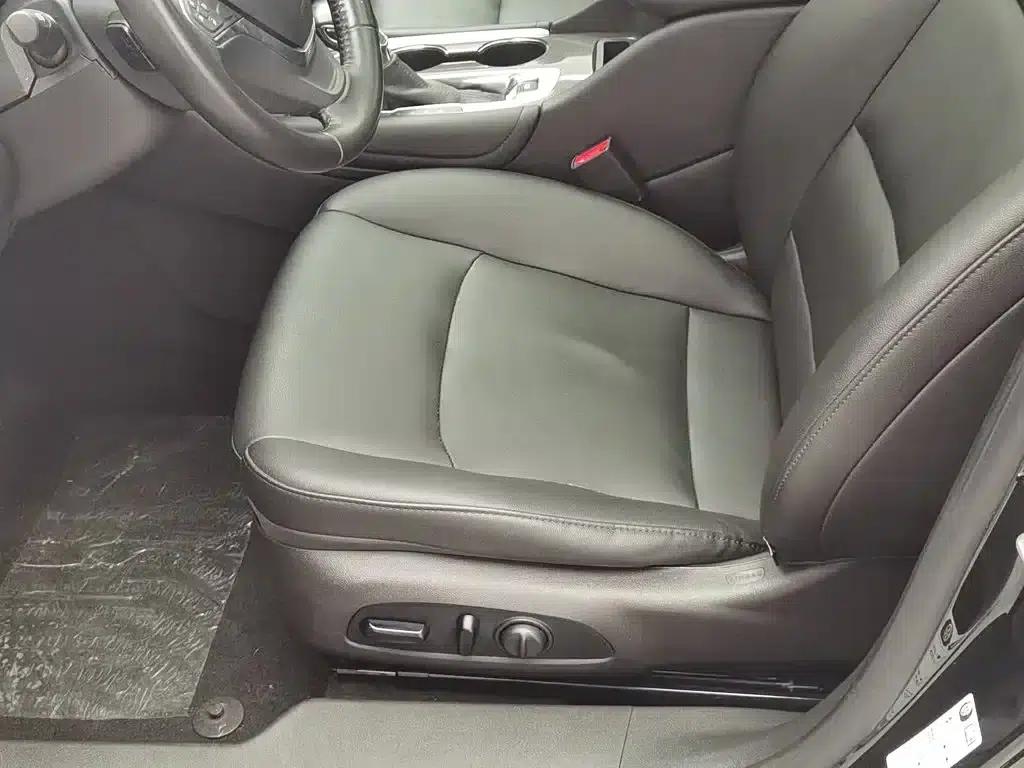 Chevrolet Malibu XL 2022 535T Automatic Sport Edition — миниатюра 20