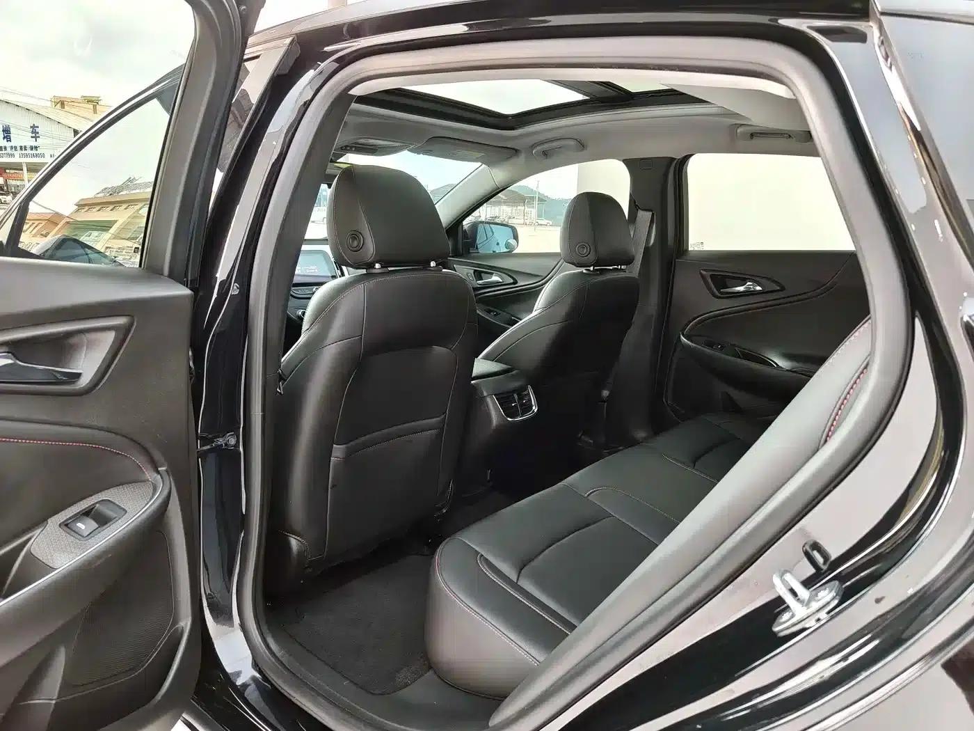 2021 Chevrolet Malibu XL Redline 550T Automatic Sport Edition — миниатюра 5