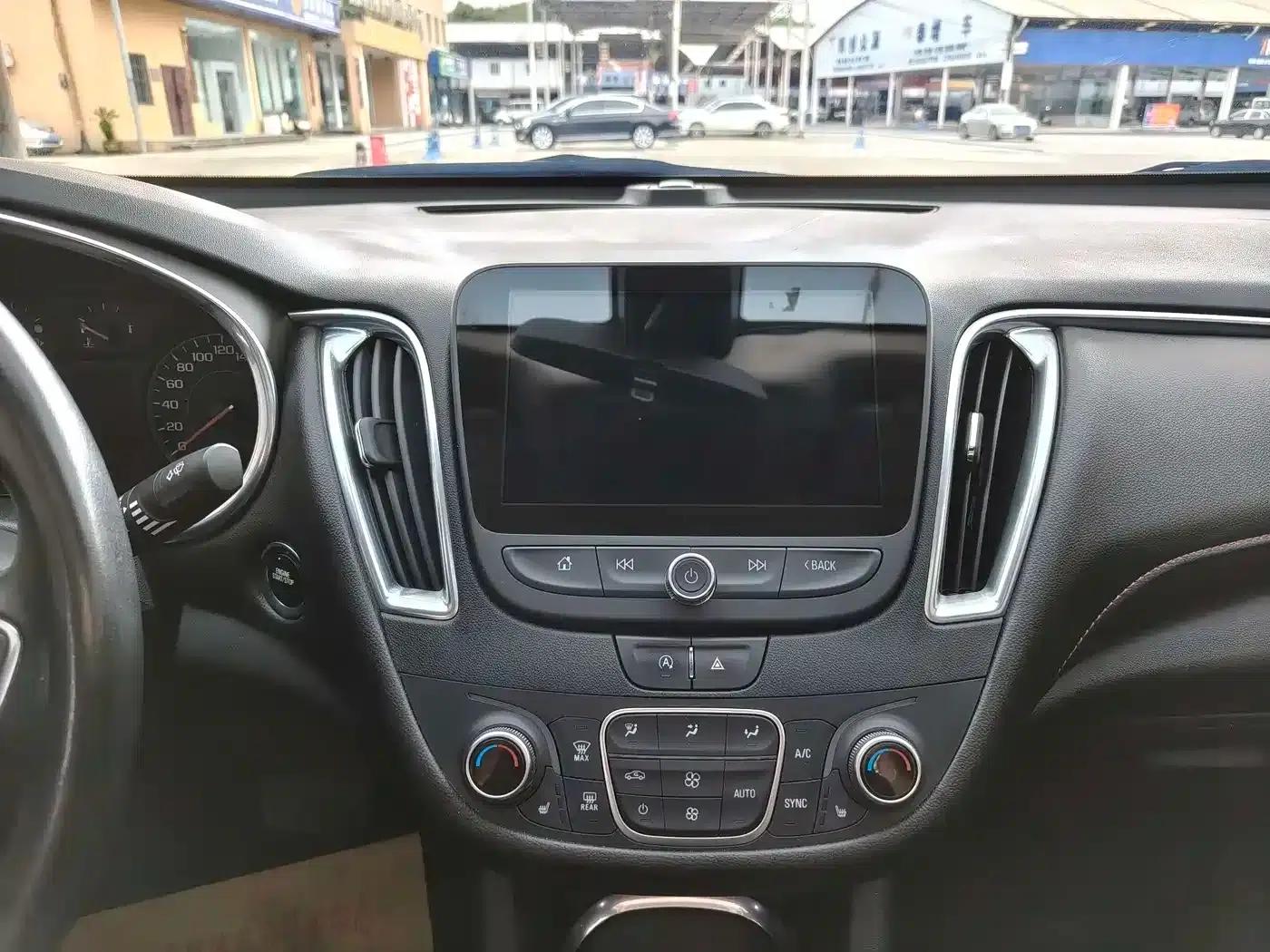 2021 Chevrolet Malibu XL Redline 550T Automatic Sport Edition — миниатюра 9