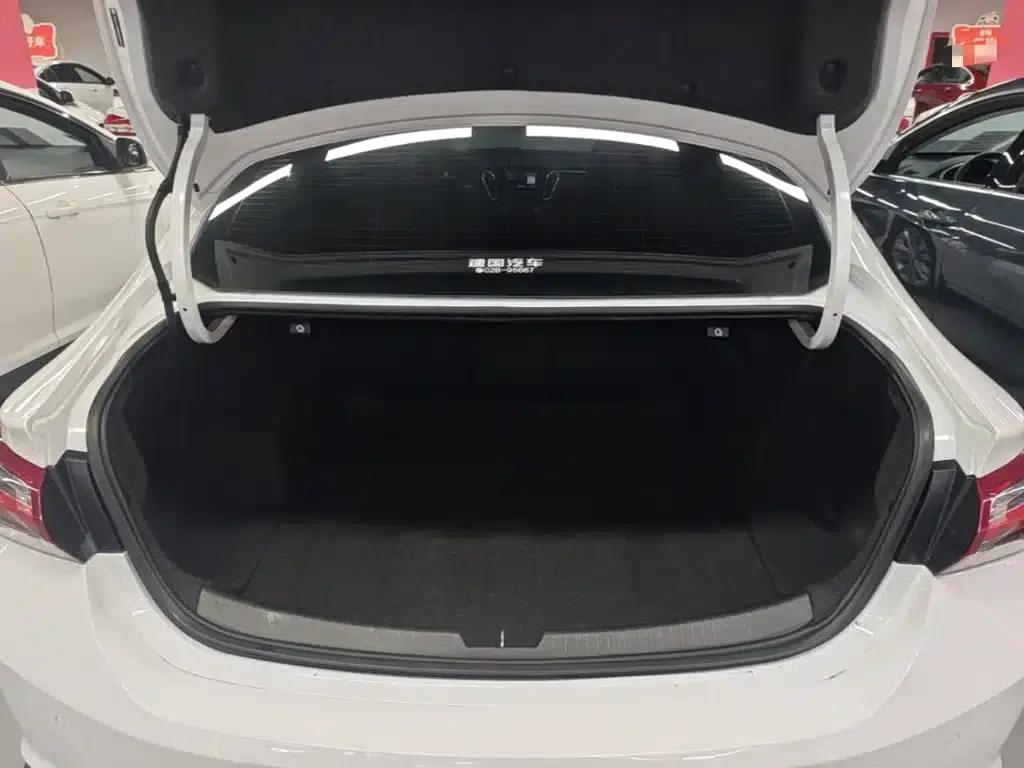 2022 Chevrolet Malibu XL 535T Automatic Sharp Edition — миниатюра 19