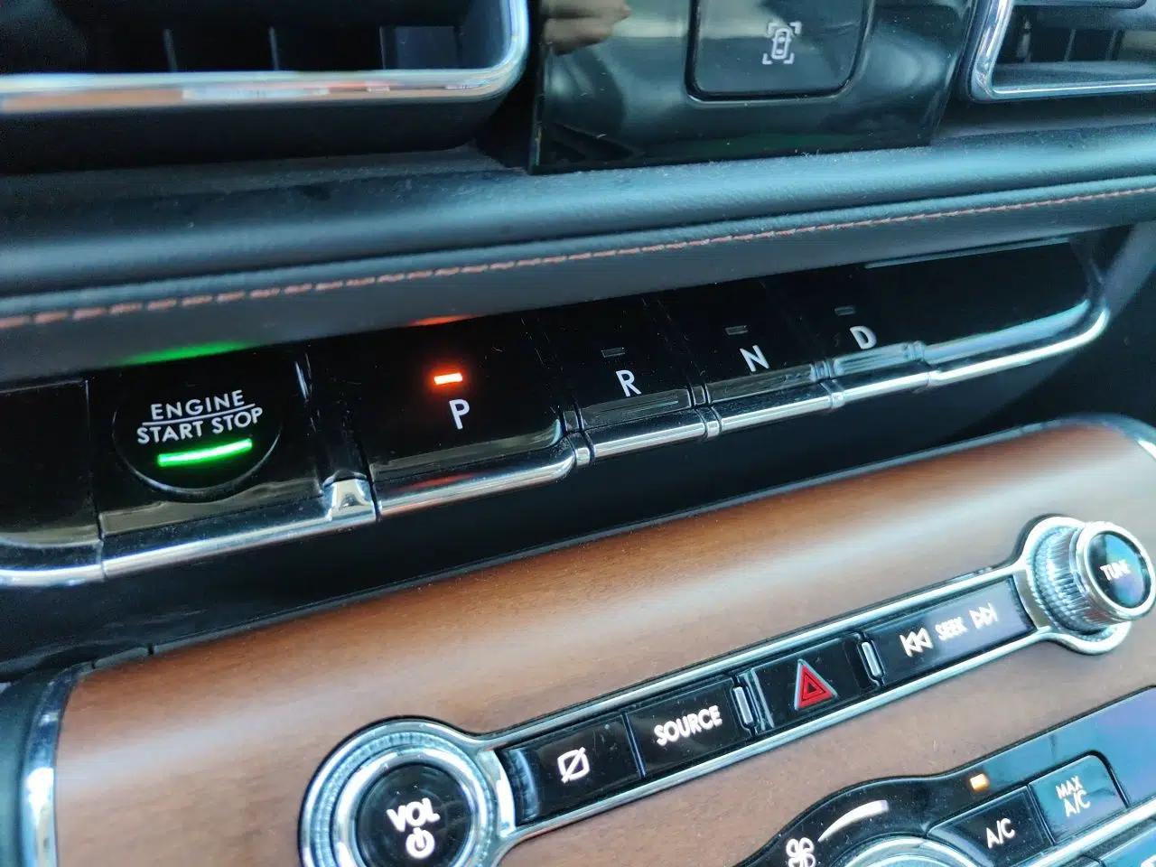 Lincoln Aviator 2021 3.0T V6 Four-Wheel Drive Luxury Edition — миниатюра 14