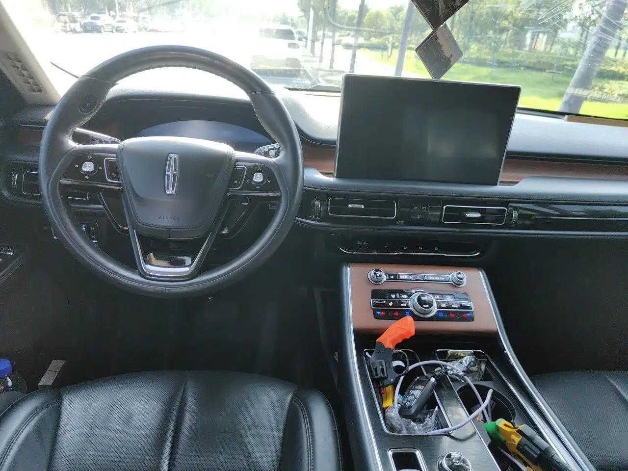 Lincoln Aviator 2021 3.0T V6 Four-Wheel Drive Luxury Edition — миниатюра 9