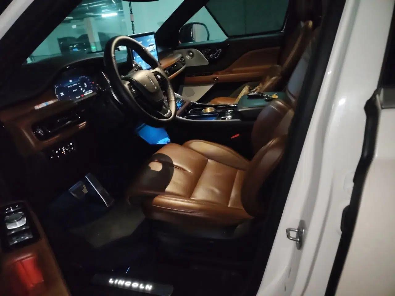Lincoln Aviator 2020 3.0T V6 All-Wheel Drive Executive Version — миниатюра 15