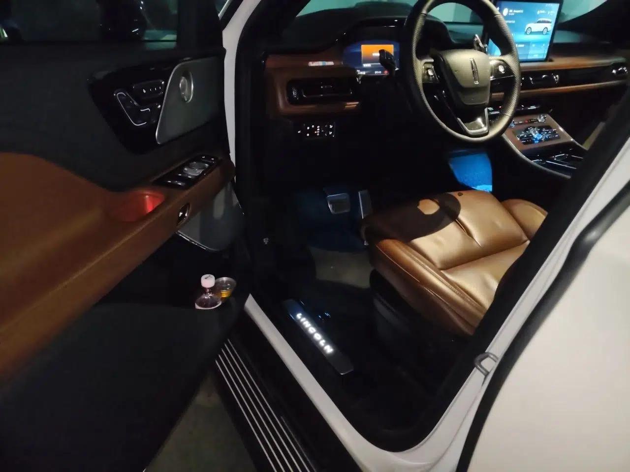 Lincoln Aviator 2020 3.0T V6 All-Wheel Drive Executive Version — миниатюра 16