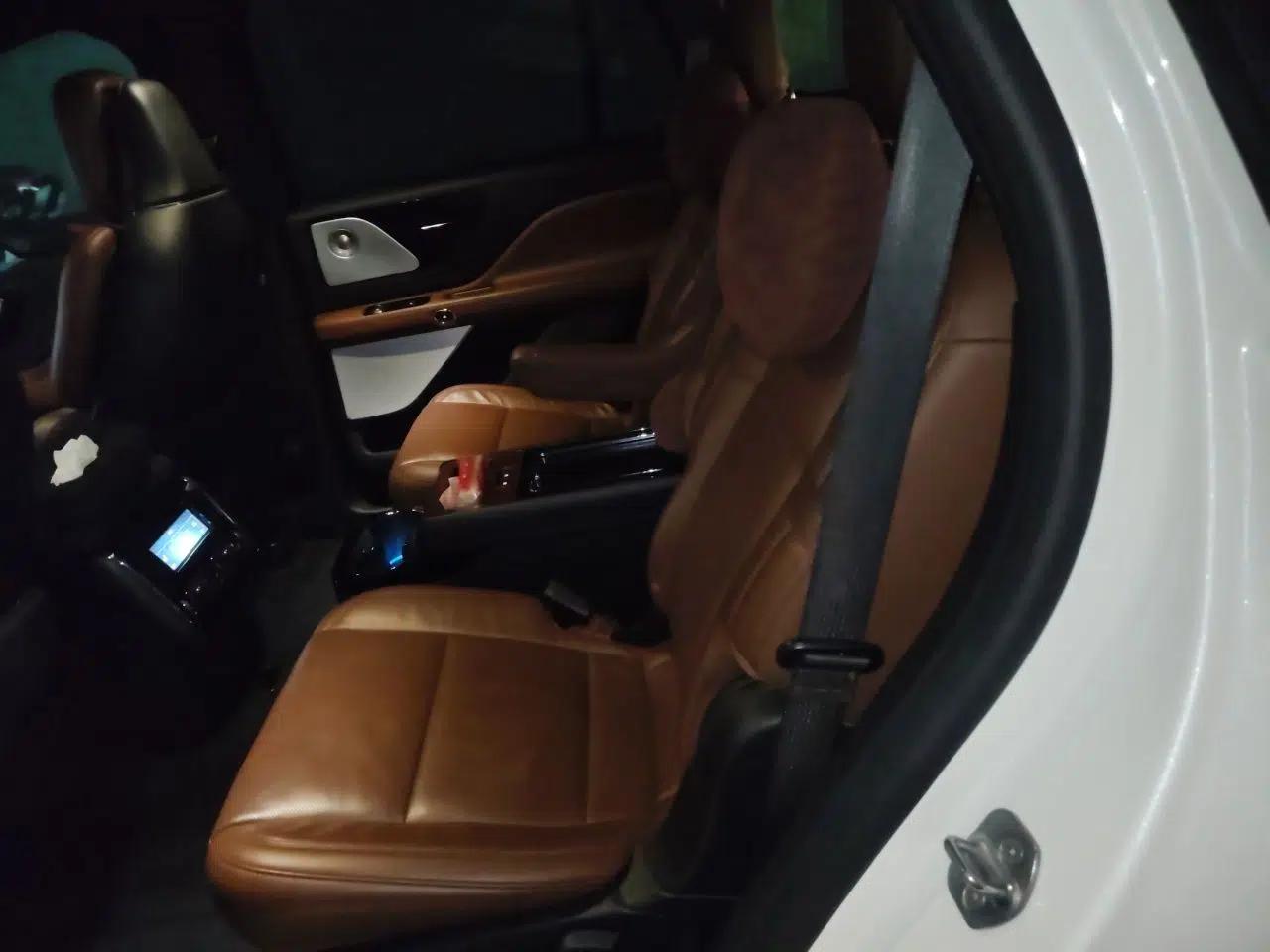 Lincoln Aviator 2020 3.0T V6 All-Wheel Drive Executive Version — миниатюра 17
