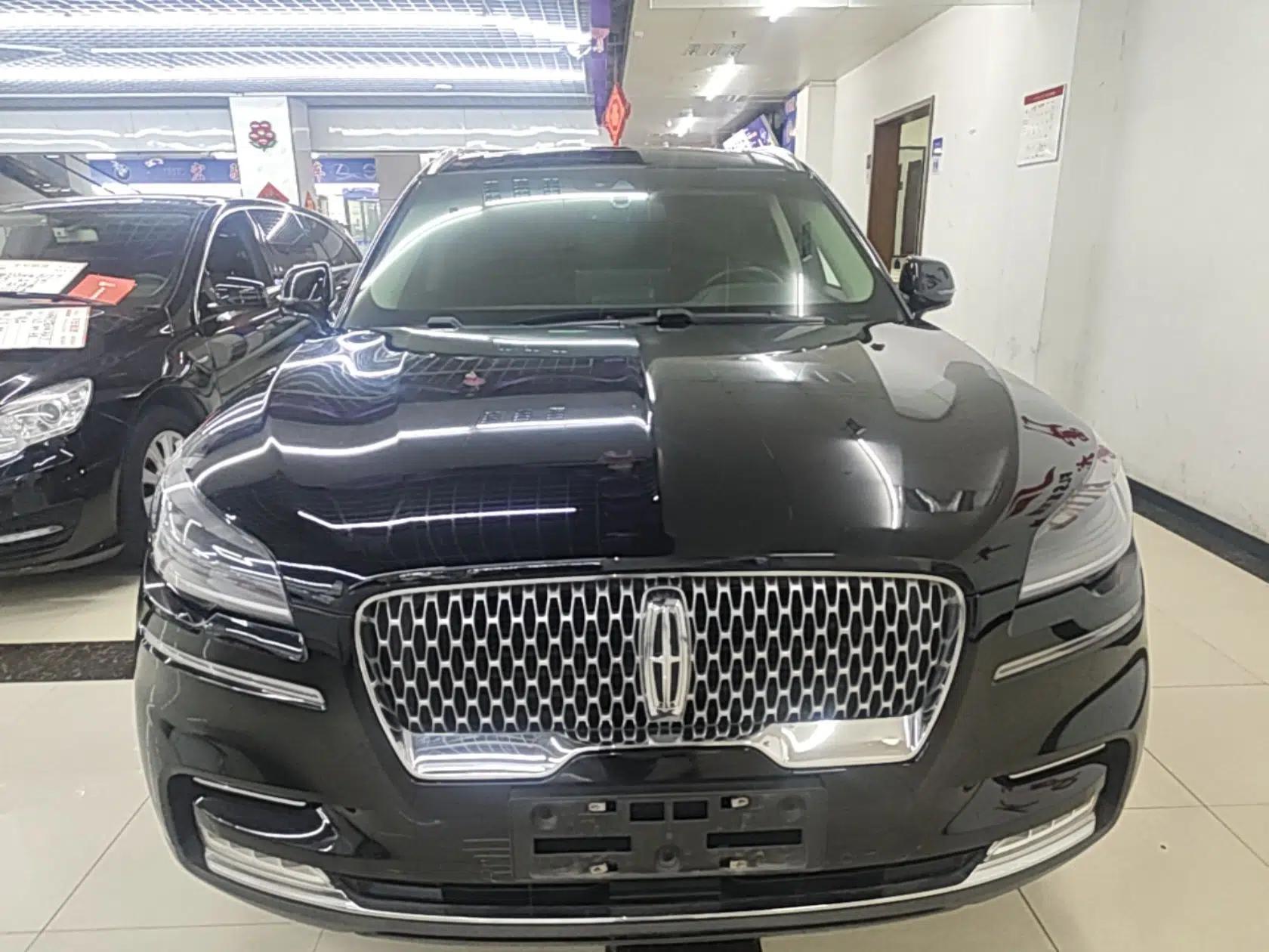 Lincoln Aviator 2020 3.0T V6 Four-Wheel Drive Premium Edition — миниатюра 2