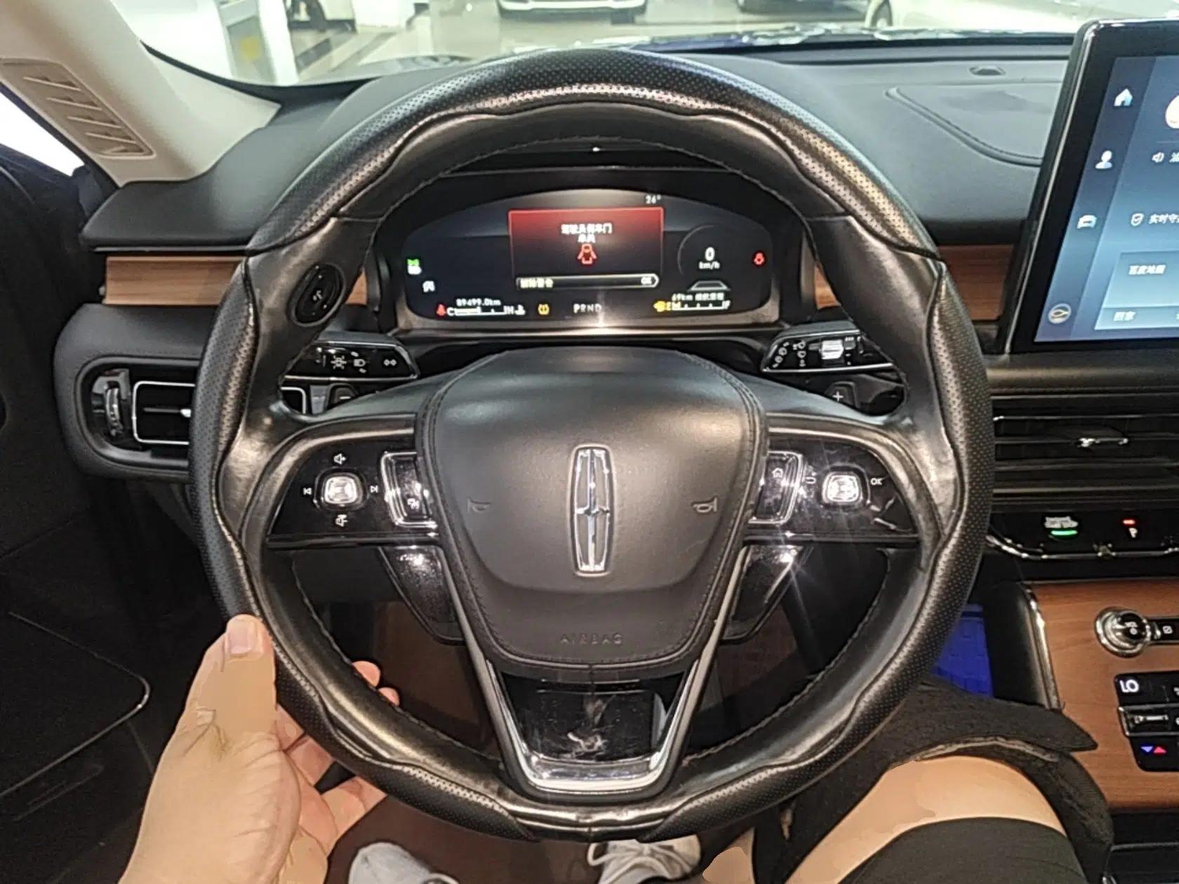 Lincoln Aviator 2020 3.0T V6 Four-Wheel Drive Premium Edition — миниатюра 13
