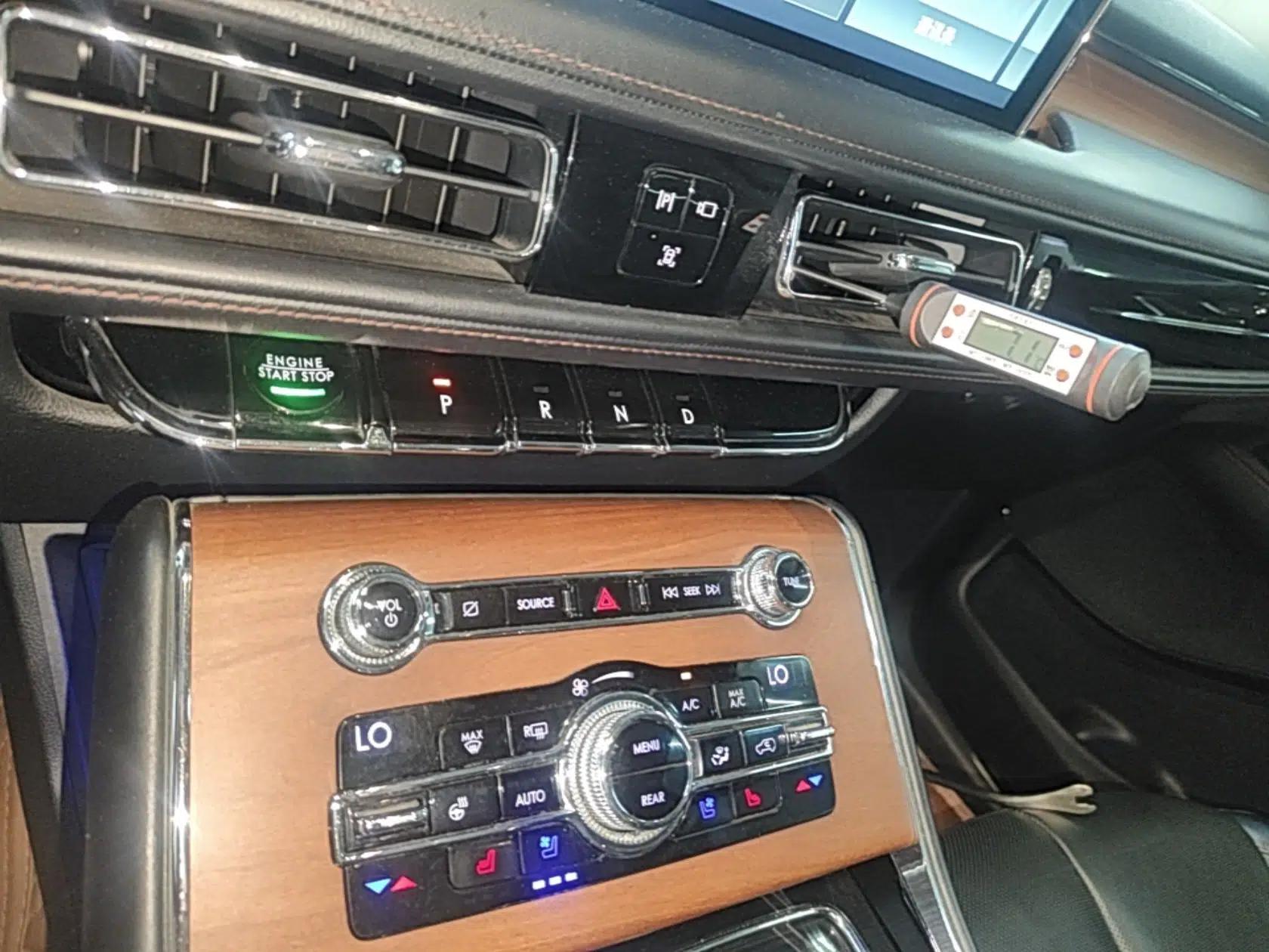 Lincoln Aviator 2020 3.0T V6 Four-Wheel Drive Premium Edition — миниатюра 16