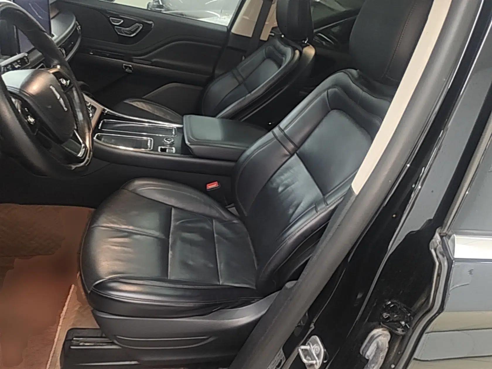 Lincoln Aviator 2020 3.0T V6 Four-Wheel Drive Premium Edition — миниатюра 17