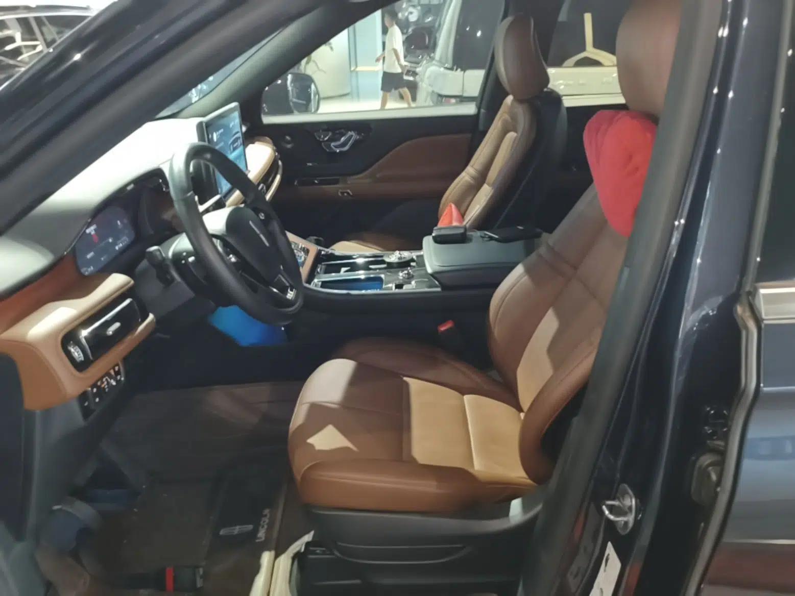 Lincoln Aviator 2023 3.0T V6 All-Wheel-Drive Zunya Cruise Version Six Seats — миниатюра 17