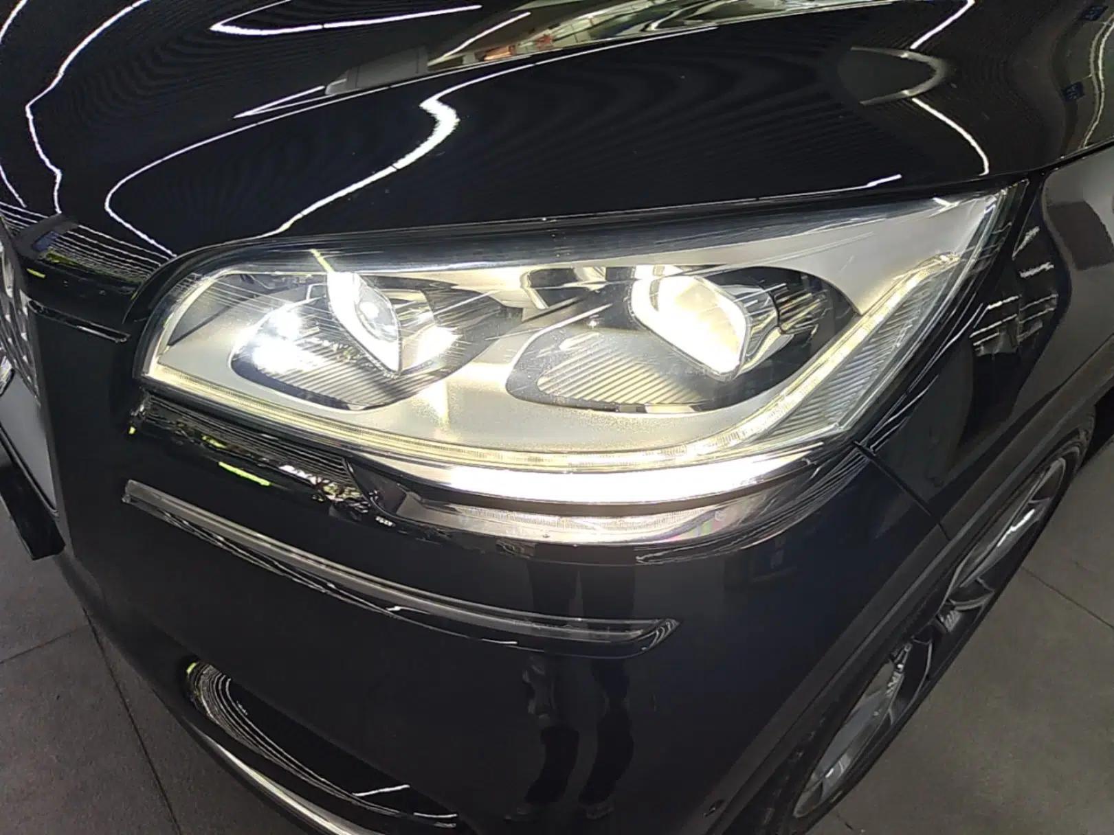 Lincoln Aviator 2021 3.0T V6 All-Wheel-Drive Executive Edition — миниатюра 8