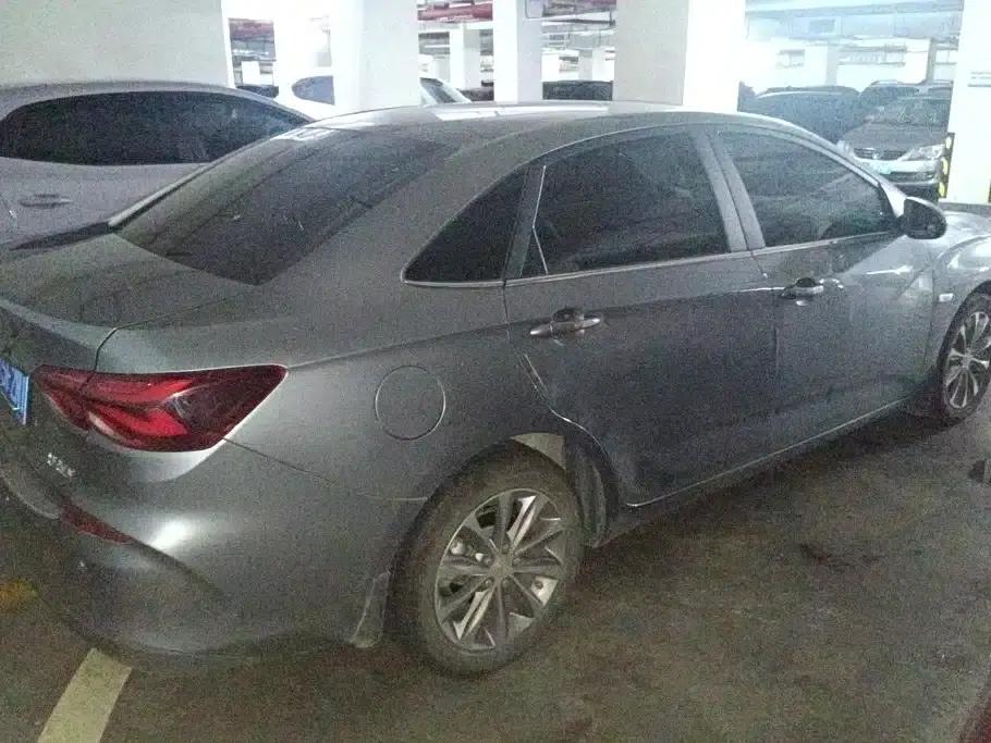 Chevrolet Cruze 2022 320 Automatic Enjoy Edition — миниатюра 3