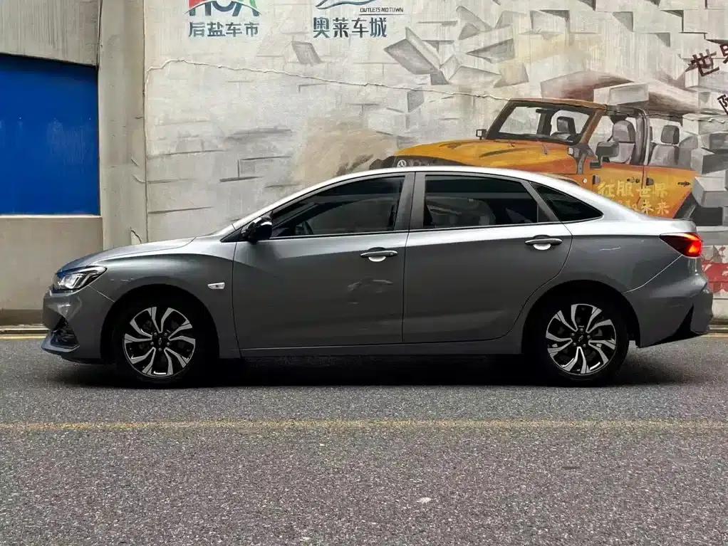 Chevrolet Cruze 2020 Mild Hybrid RS 330T Automatic Comfort Edition — миниатюра 3