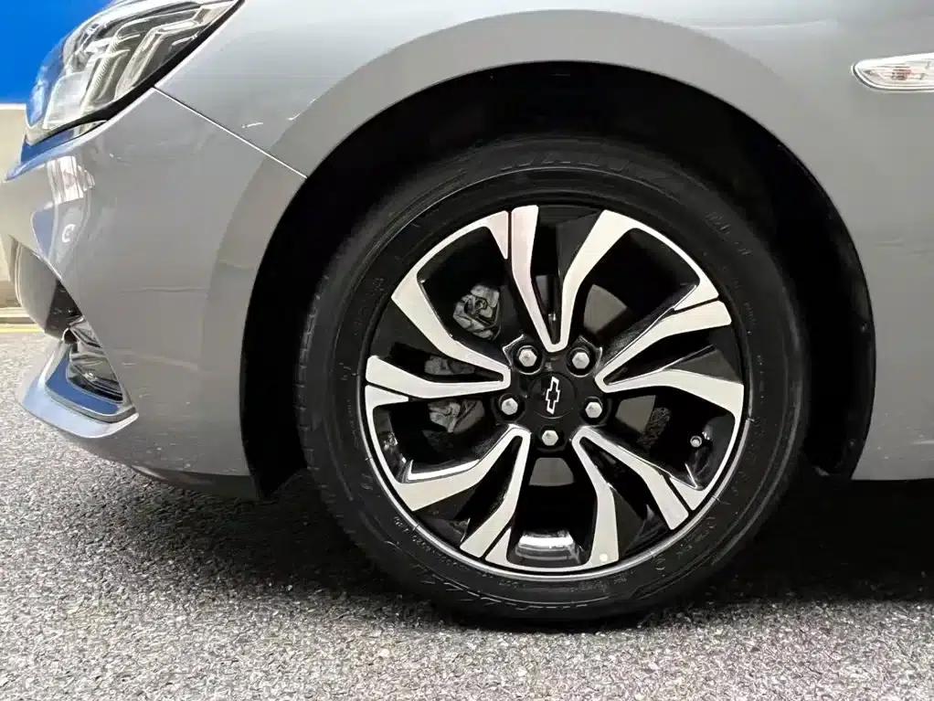 Chevrolet Cruze 2020 Mild Hybrid RS 330T Automatic Comfort Edition — миниатюра 6