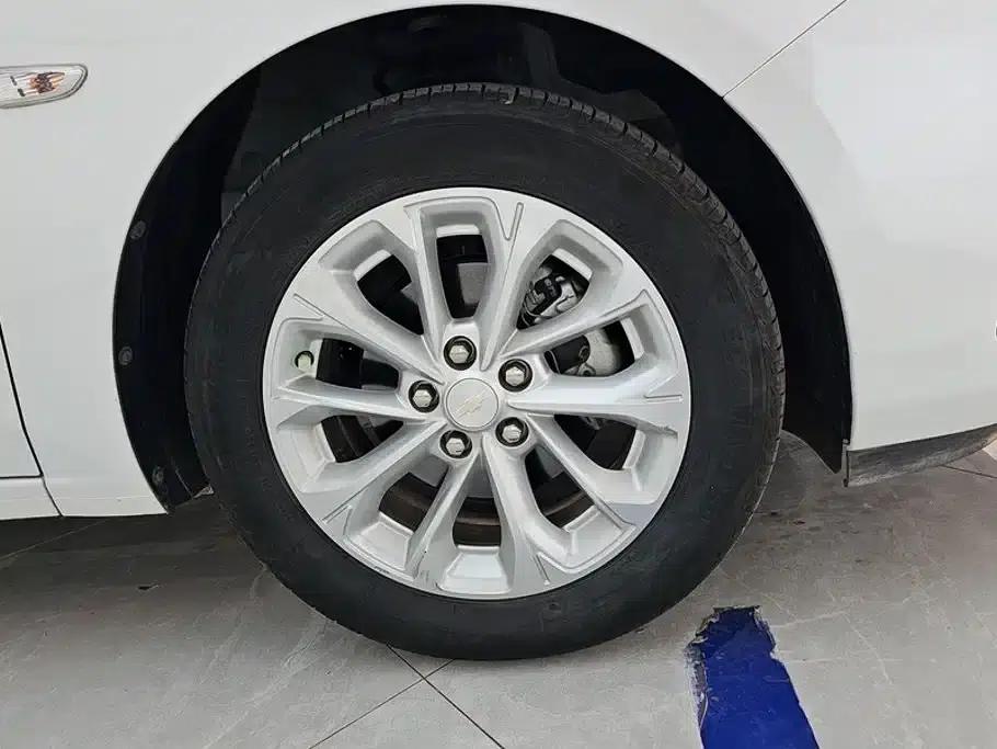 Chevrolet Cruze 2024 1.5L Dual-Clutch Enjoy Edition — миниатюра 6