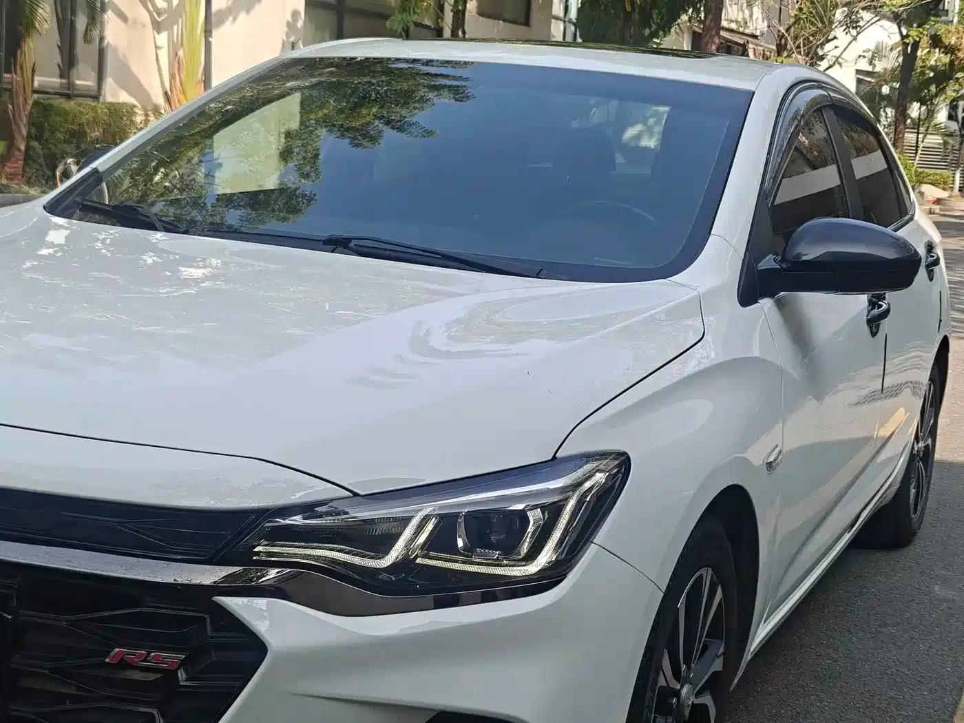 Chevrolet Cruze 2022 Mild Hybrid RS 330T Automatic Comfort Edition — миниатюра 8