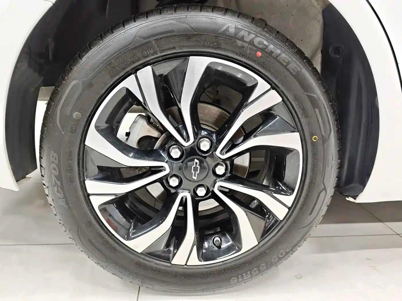 Chevrolet Cruze 2020 Mild Hybrid RS 330T Automatic Comfort Edition — миниатюра 14