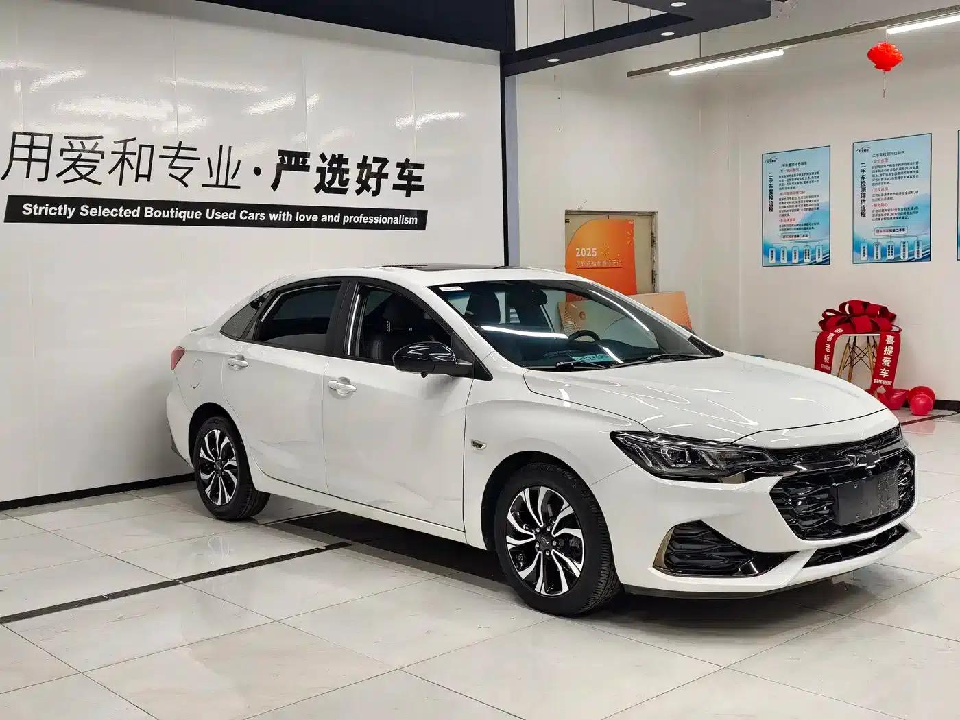 Chevrolet Cruze 2020 Mild Hybrid RS 330T Automatic Comfort Edition — миниатюра 3