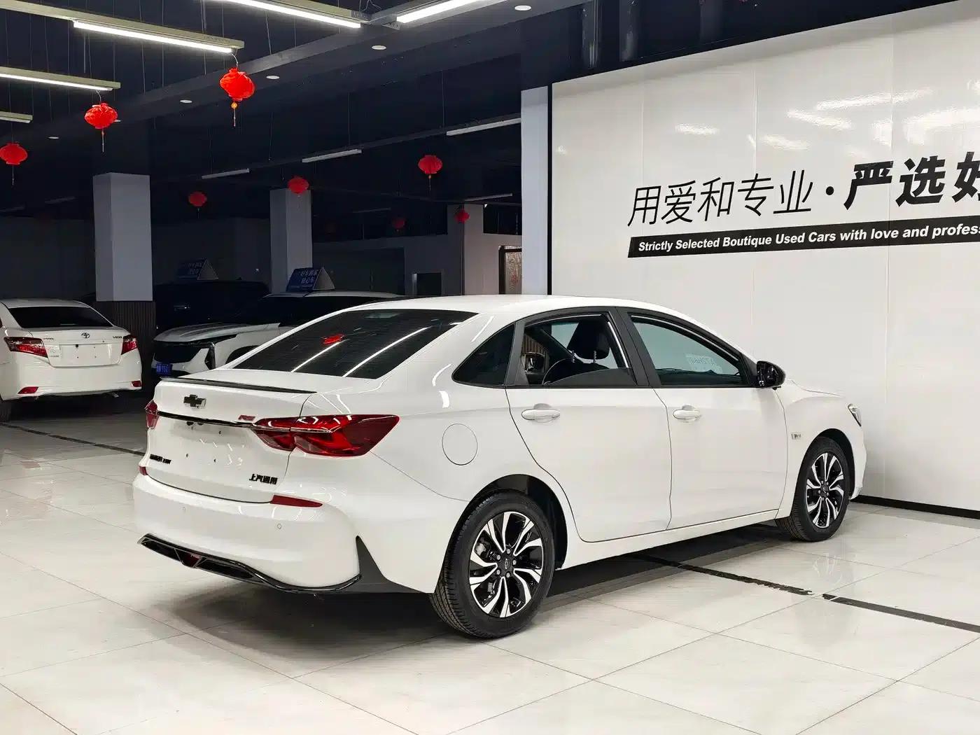Chevrolet Cruze 2020 Mild Hybrid RS 330T Automatic Comfort Edition — миниатюра 5