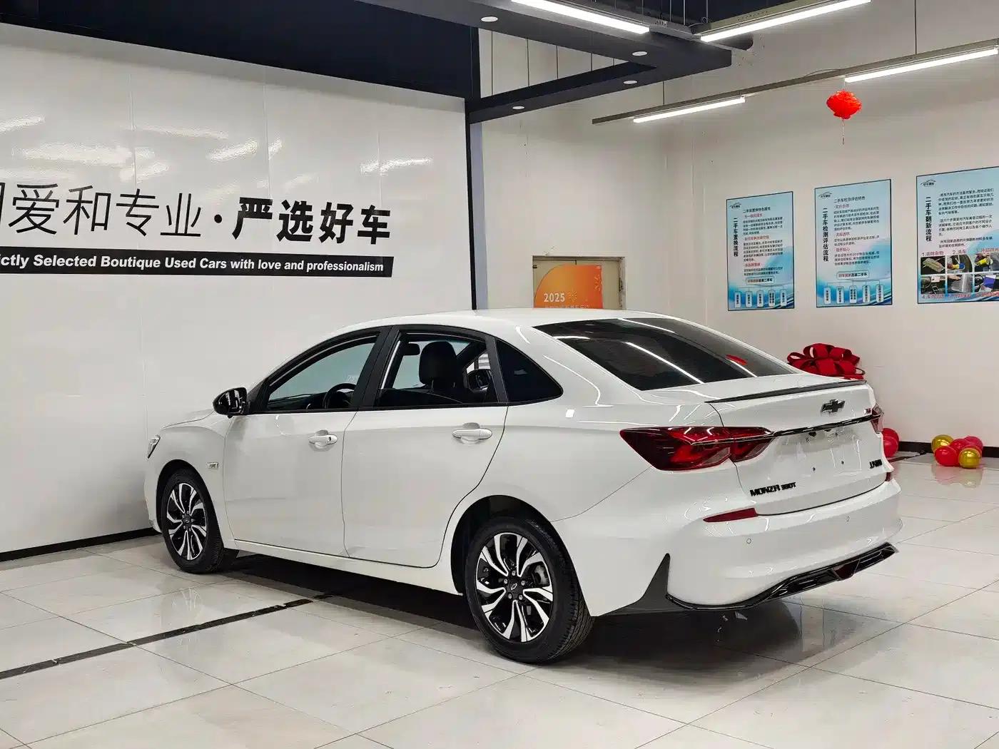 Chevrolet Cruze 2020 Mild Hybrid RS 330T Automatic Comfort Edition — миниатюра 6