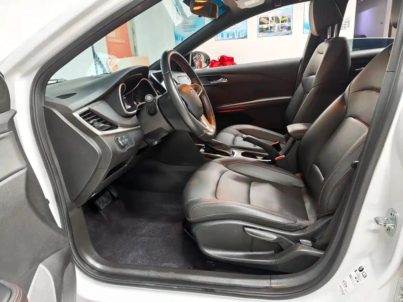 Chevrolet Cruze 2020 Mild Hybrid RS 330T Automatic Comfort Edition — миниатюра 7