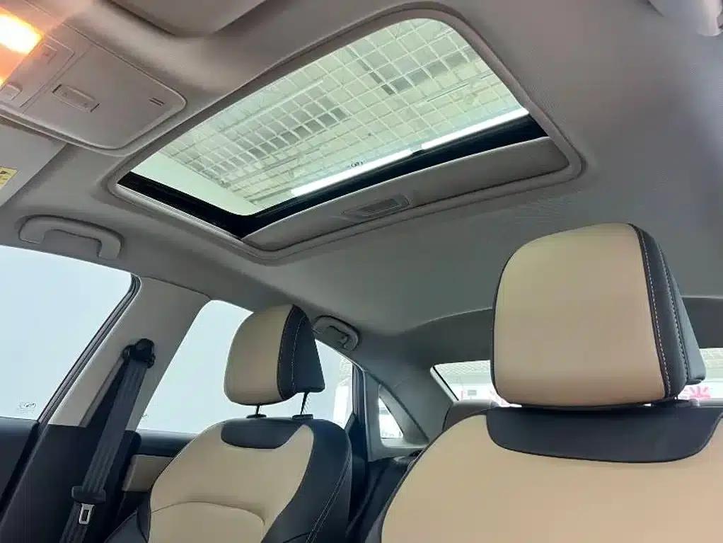 Chevrolet Cruze 2022 320 Automatic Enjoy Sunroof Edition — миниатюра 14