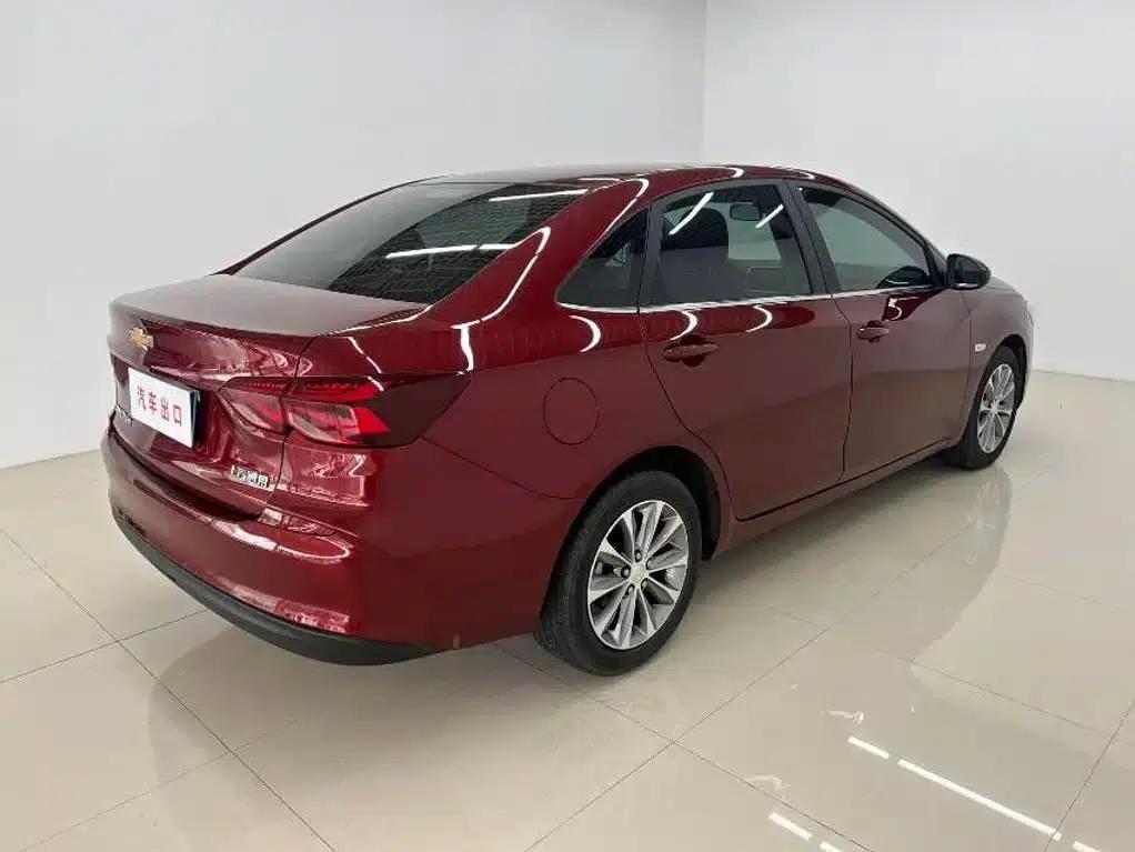 Chevrolet Cruze 2022 320 Automatic Enjoy Sunroof Edition — миниатюра 4