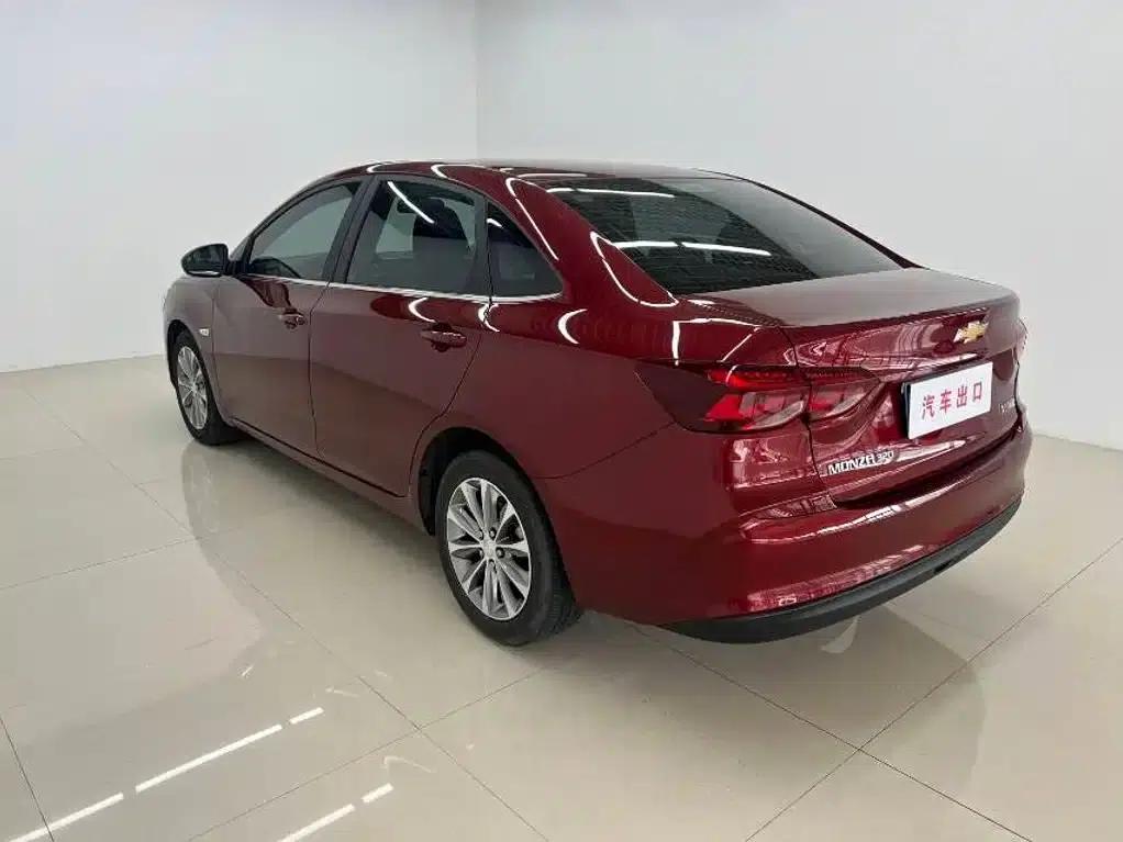Chevrolet Cruze 2022 320 Automatic Enjoy Sunroof Edition — миниатюра 6