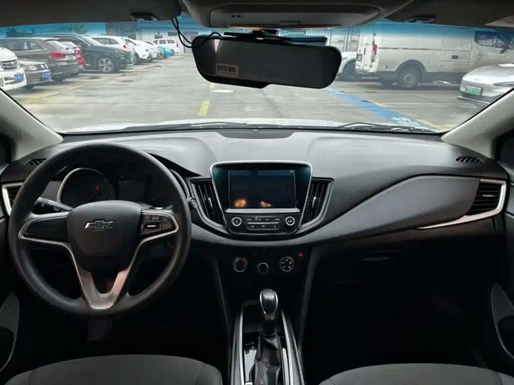 Chevrolet Cruze 2019 Redline 320T Dual-Clutch Joyful Edition (China VI Emission Standard) — миниатюра 8