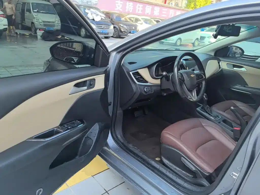 Chevrolet Cruze 2020 320 Automatic Comfort Edition — миниатюра 16