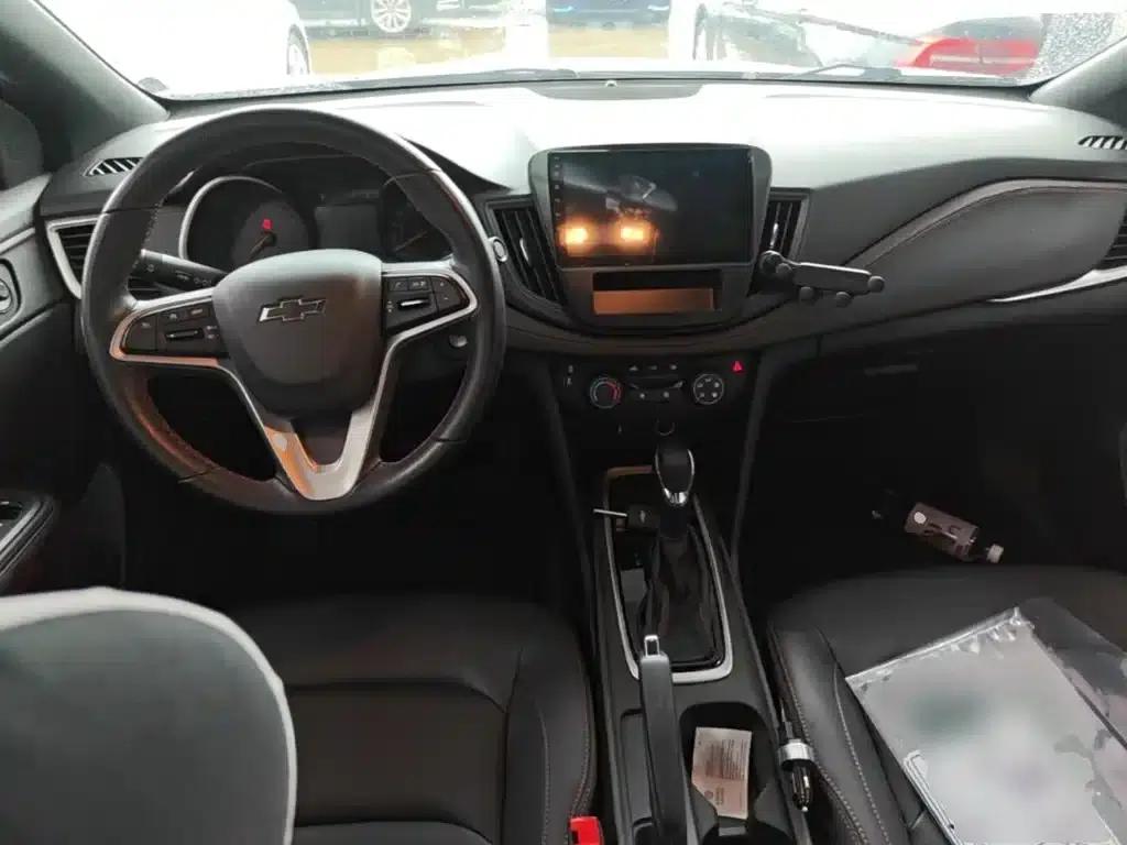 Chevrolet Cruze 2022 Mild Hybrid RS 330T Automatic Comfort Edition — миниатюра 10
