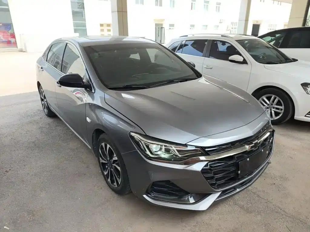 Chevrolet Cruze 2020 Mild Hybrid RS 330T Automatic Comfort Edition — миниатюра 4