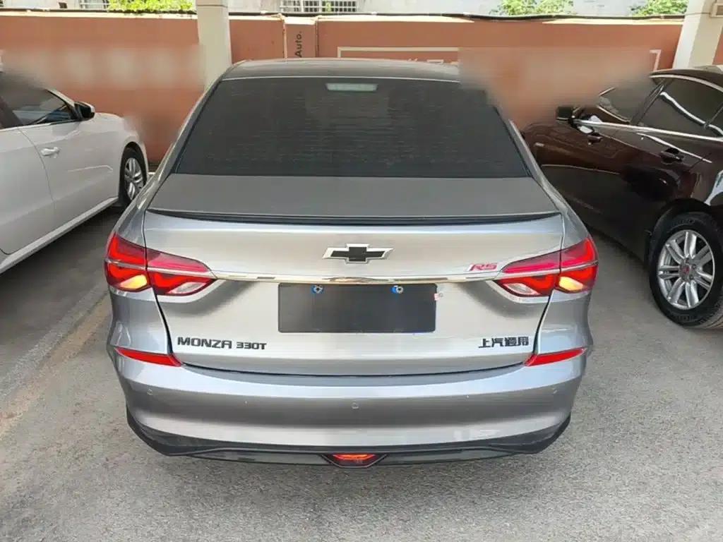 Chevrolet Cruze 2020 Mild Hybrid RS 330T Automatic Comfort Edition — миниатюра 6