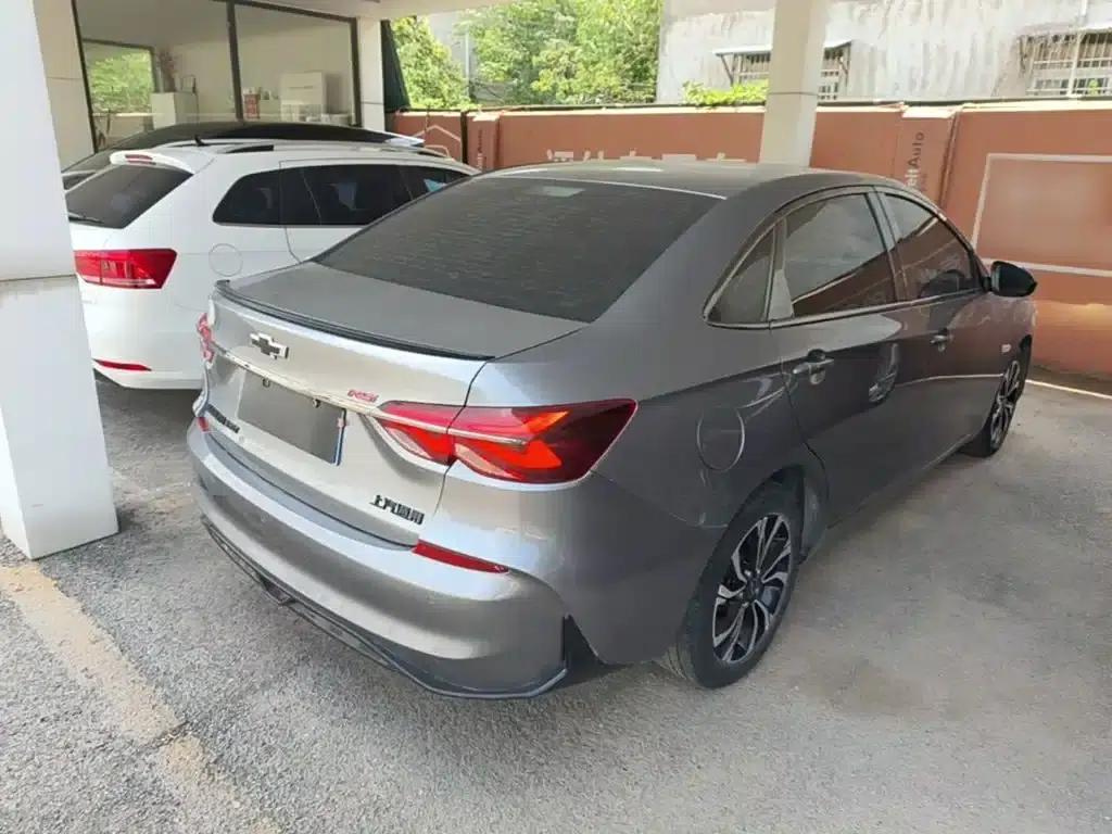 Chevrolet Cruze 2020 Mild Hybrid RS 330T Automatic Comfort Edition — миниатюра 7