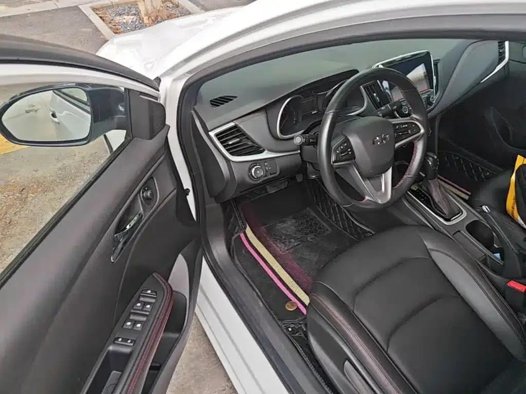 Chevrolet Cruze 2020 Mild Hybrid RS 330T Automatic Comfort Edition — миниатюра 16