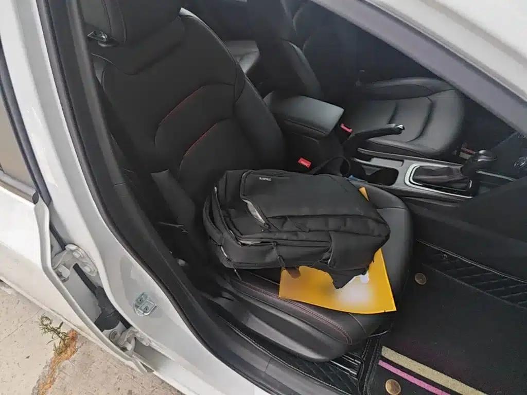 Chevrolet Cruze 2020 Mild Hybrid RS 330T Automatic Comfort Edition — миниатюра 25
