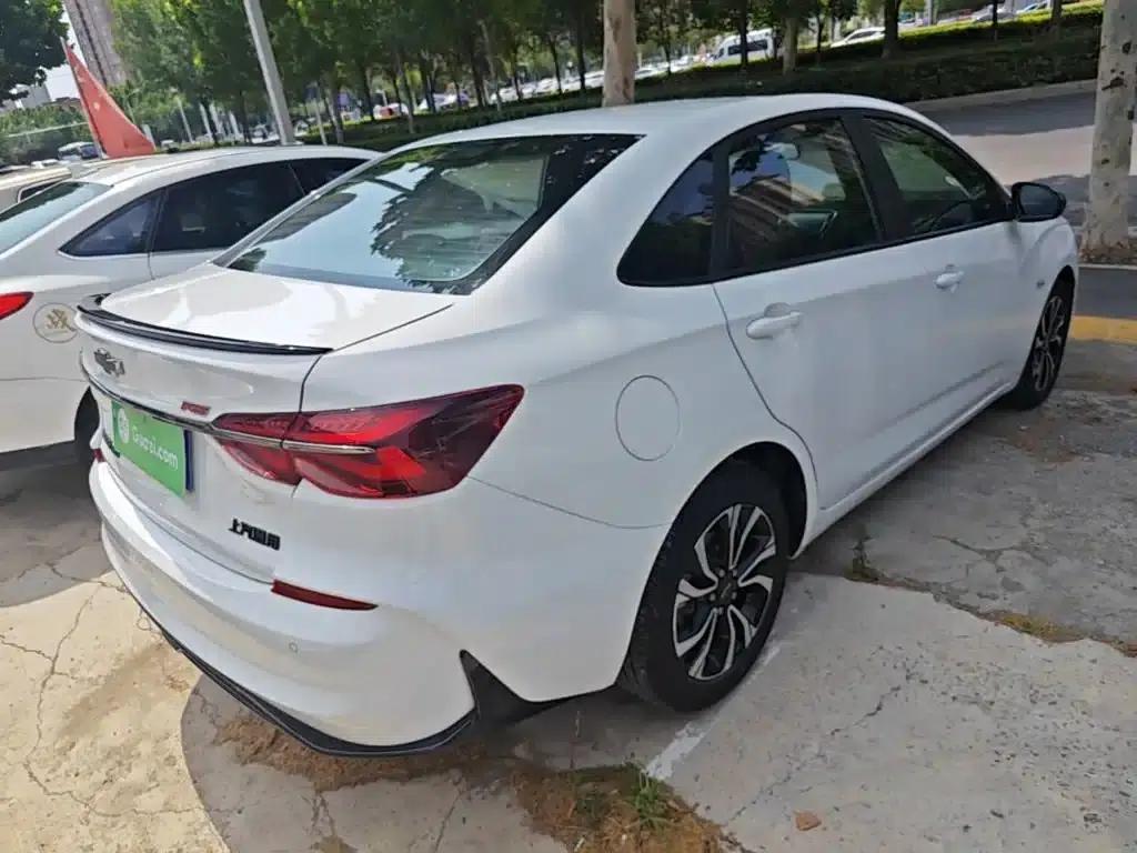 Chevrolet Cruze 2020 Mild Hybrid RS 330T Automatic Comfort Edition — миниатюра 7