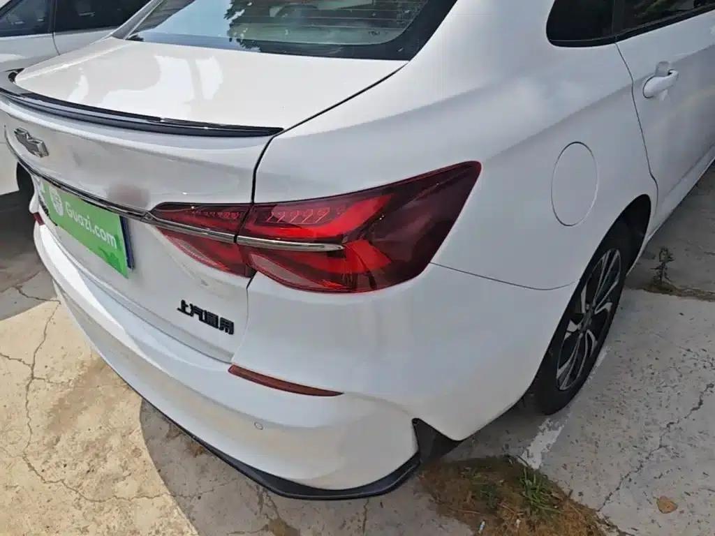 Chevrolet Cruze 2020 Mild Hybrid RS 330T Automatic Comfort Edition — миниатюра 8