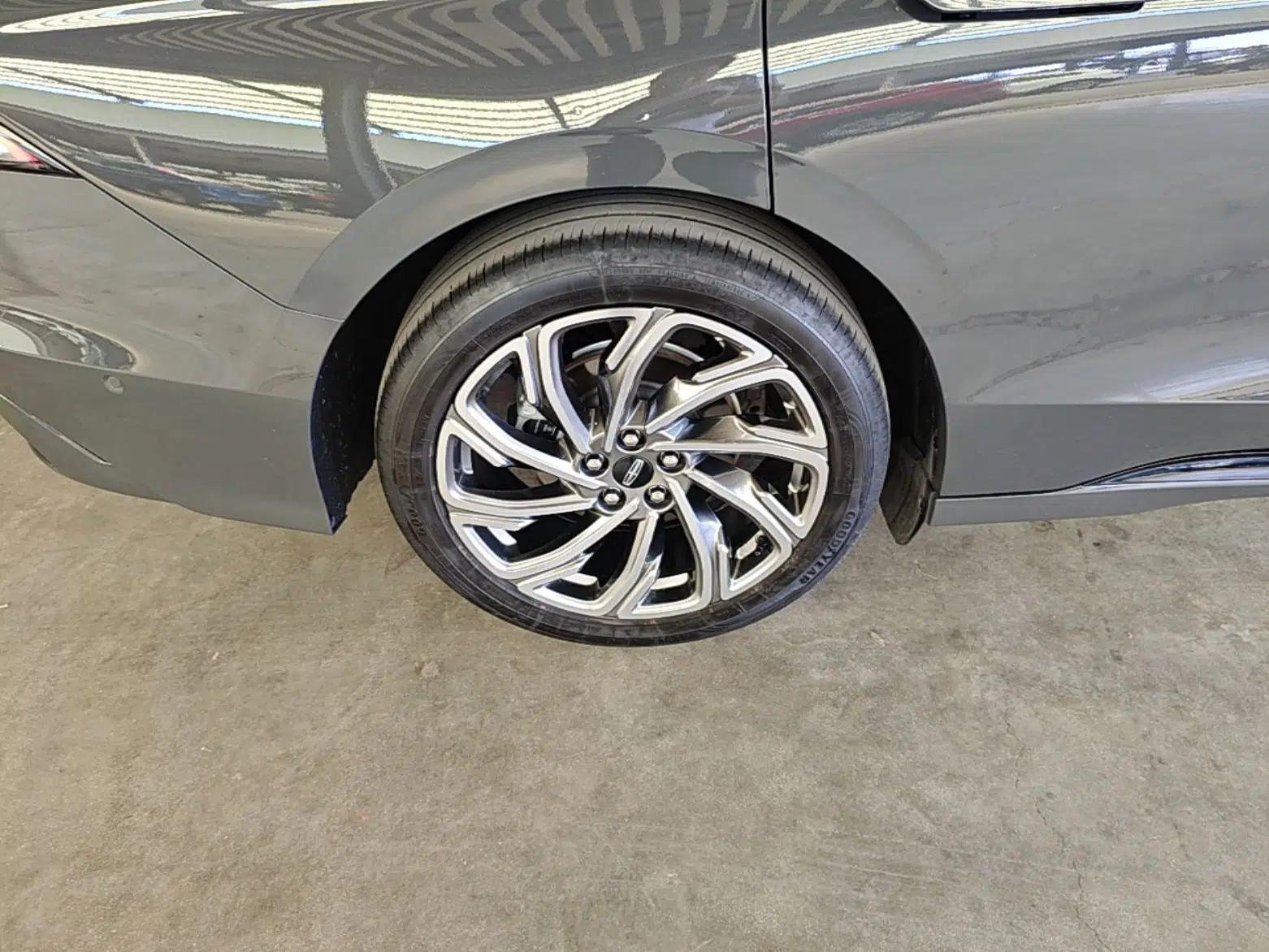 Lincoln Z 2022 iEnjoy Luxury Edition — миниатюра 11