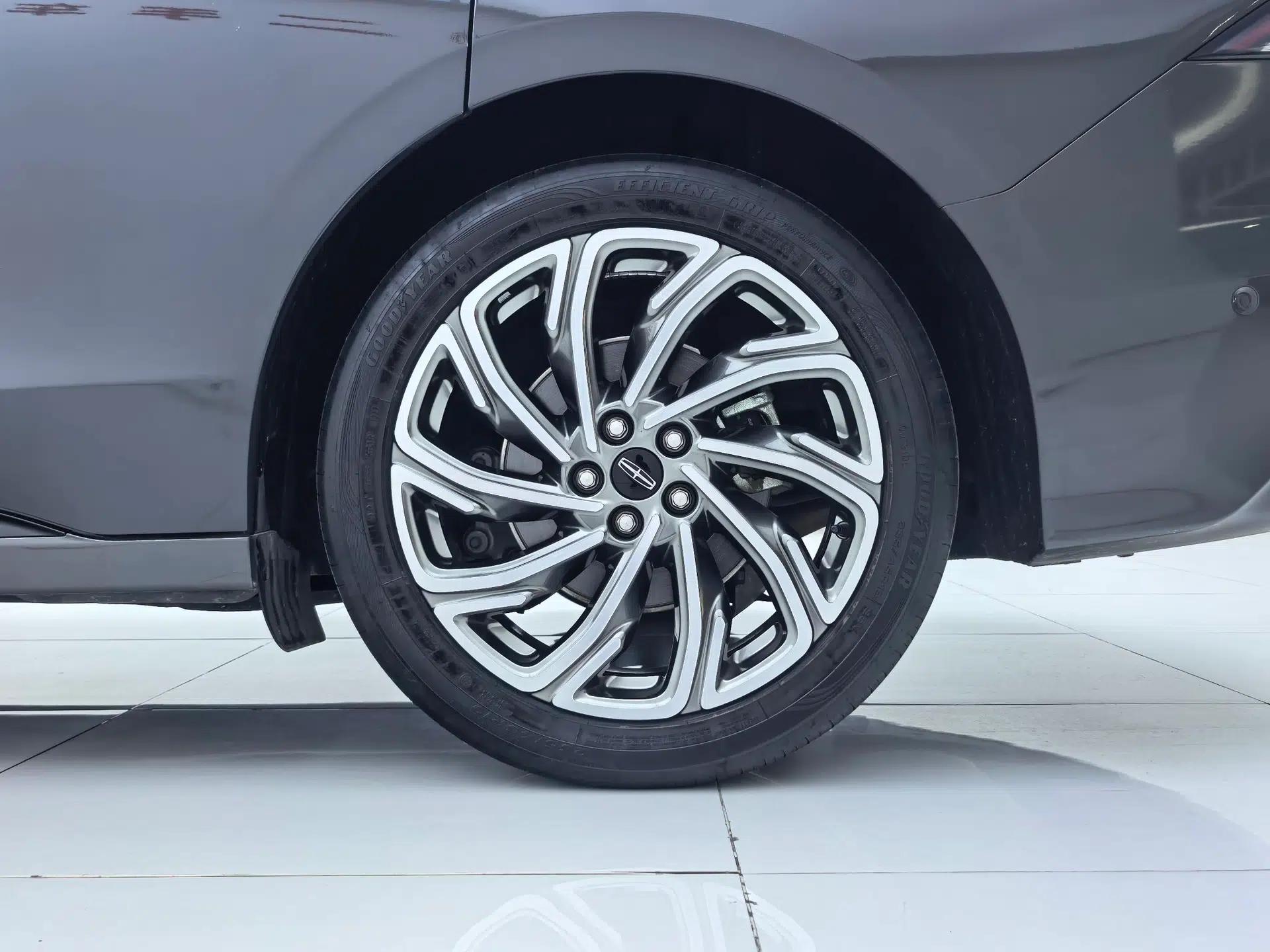 Lincoln Z 2022 iEnjoy Luxury Edition — миниатюра 17