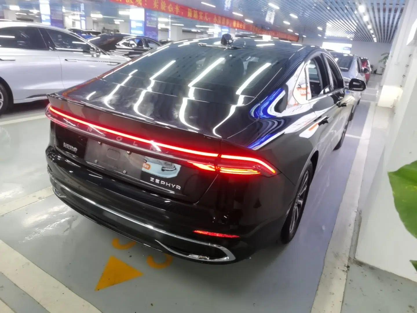 Lincoln Z 2025 2.0T Prestige Edition — миниатюра 6