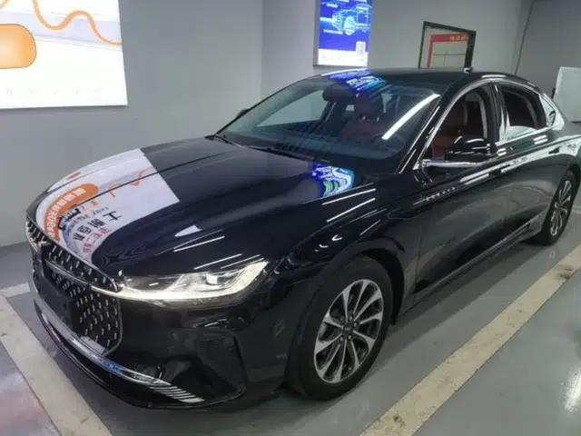 Lincoln Z 2025 2.0T Prestige Edition